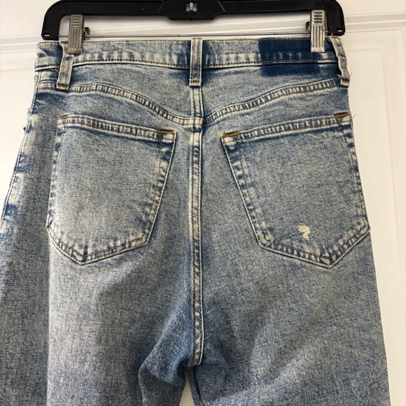 Abercrombie & Fitch Ultra High Rise Ankle Straight Acid Wash Distressed Jeans - Picture 12 of 13